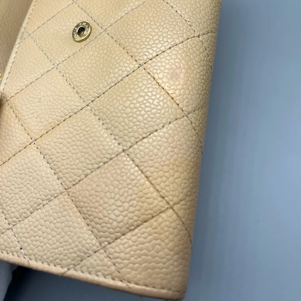CHANEL 💛100% autentic